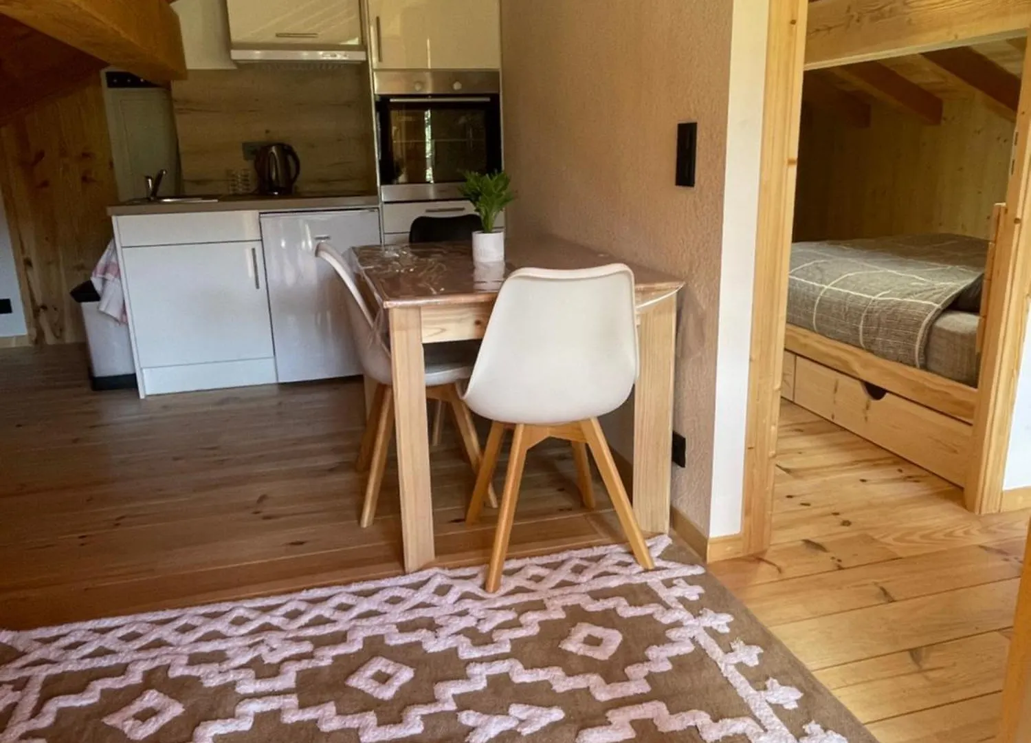 Charmant Appartement Sous Combles, Neuf Les Gets 0*,